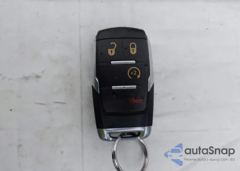 2020 Ram 2500 Big Horn 4X4 6'4 Box z USA, uszkodzony, nr VIN 3C6UR5DL8LG174348